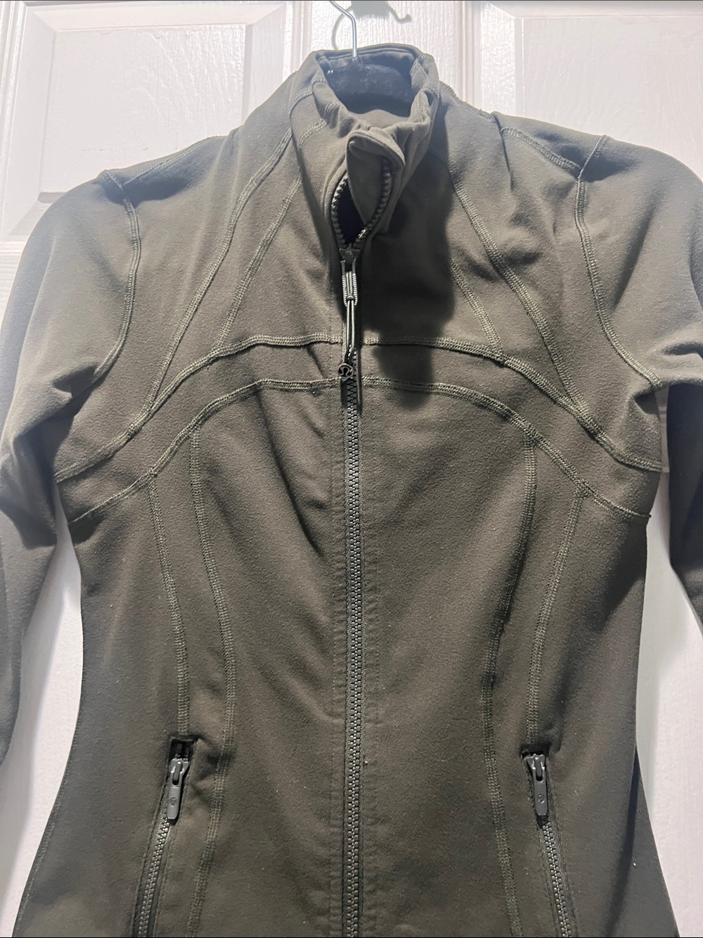 lululemon athletica Olive Green Full-Zip Performance Jacket - Picture 8 of 9